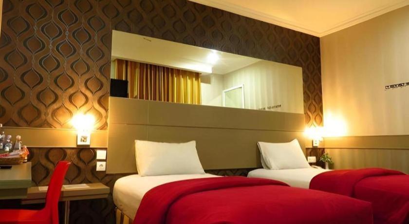 Hotel Menara Lexus Medan Exteriör bild