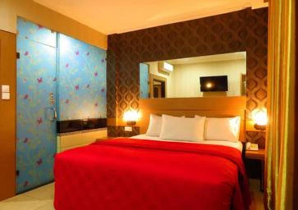 Hotel Menara Lexus Medan Exteriör bild