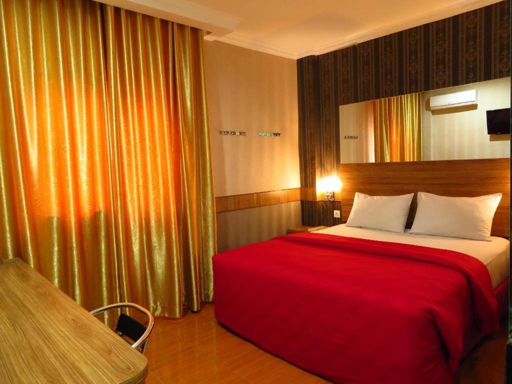 Hotel Menara Lexus Medan Exteriör bild